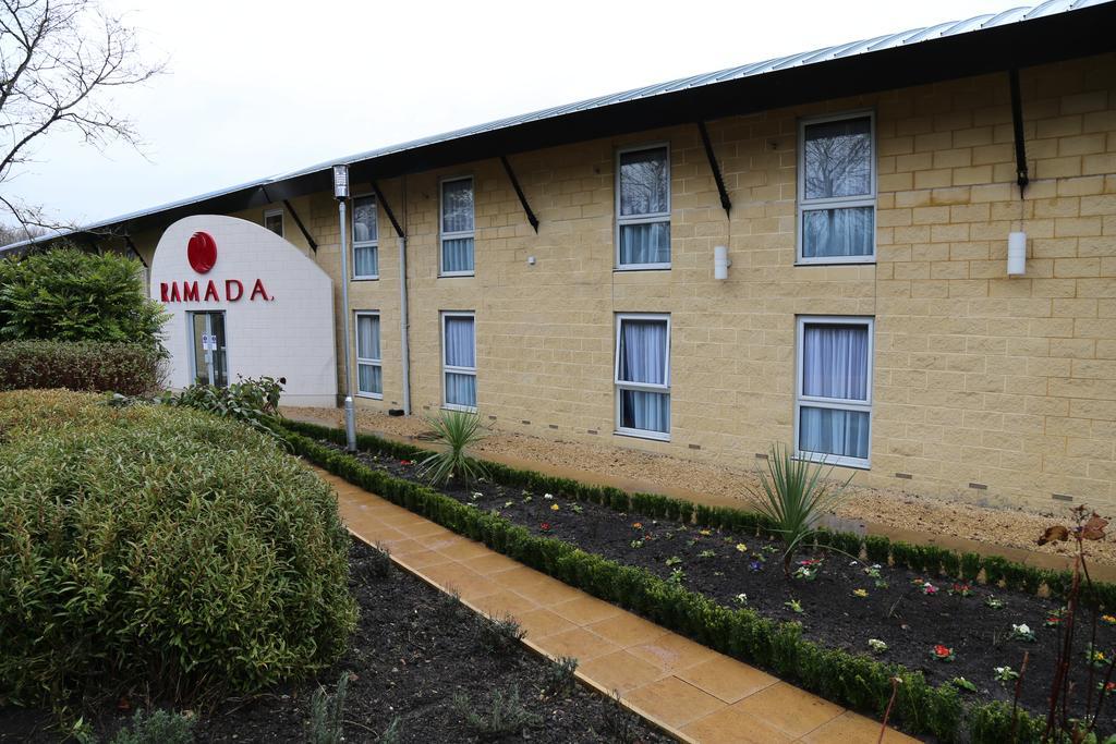 Ramada Oxford Hotel Waterstock Exterior photo