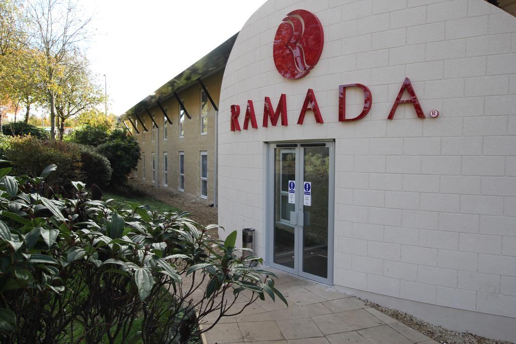 Ramada Oxford Hotel Waterstock Exterior photo